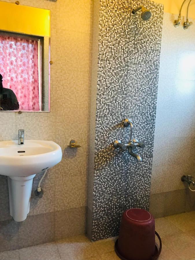 Staymaker Prakash International Gonikoppal Eksteriør bilde